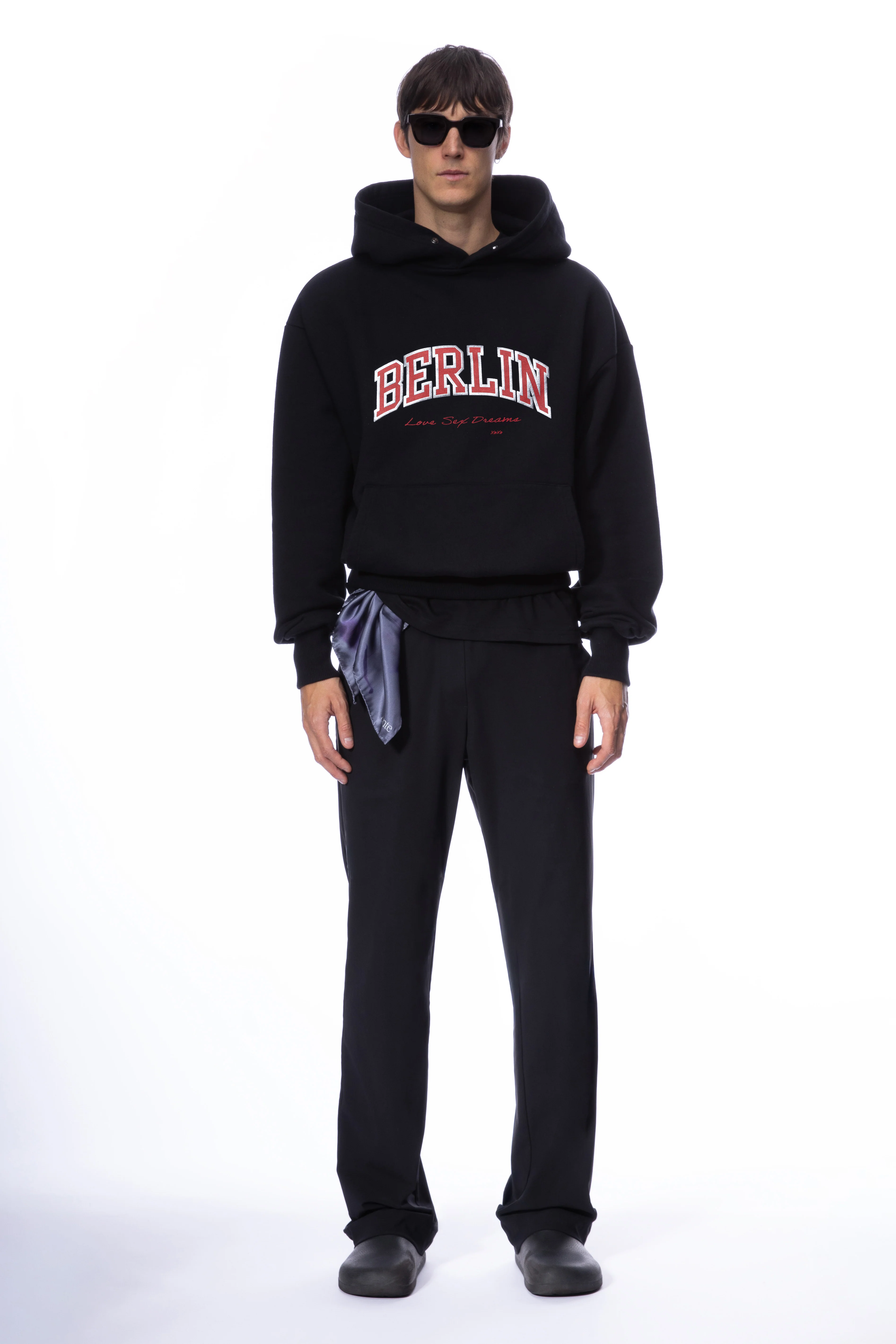 SOUVENIR HOODIE